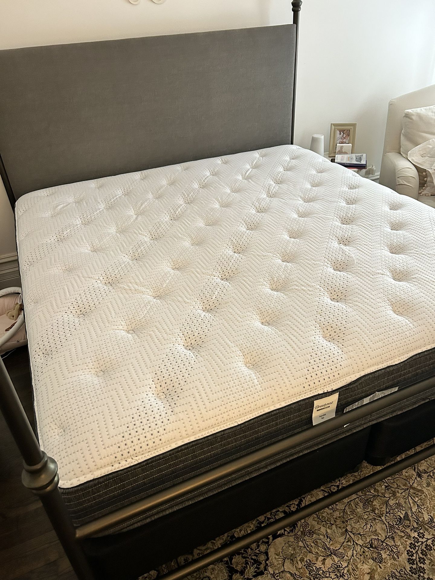 King Beautyrest Mattress new! Box Springs Included for Sale in