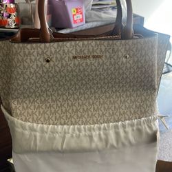 MK Purse