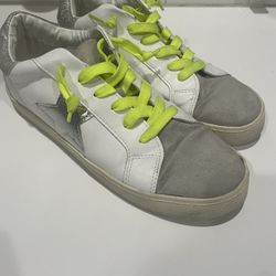 Madden Girl Casual Sneaker White With Sparkle, Size 10