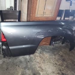 2005-2015 TOYOTA TACOMA RH BED SKIN 