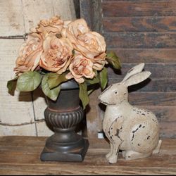 NEW French Country Cottage Bunny Rabbit & Apricot Rose Topiary Arrangement