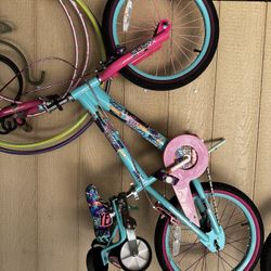 Girls Bike With Training Wheels 