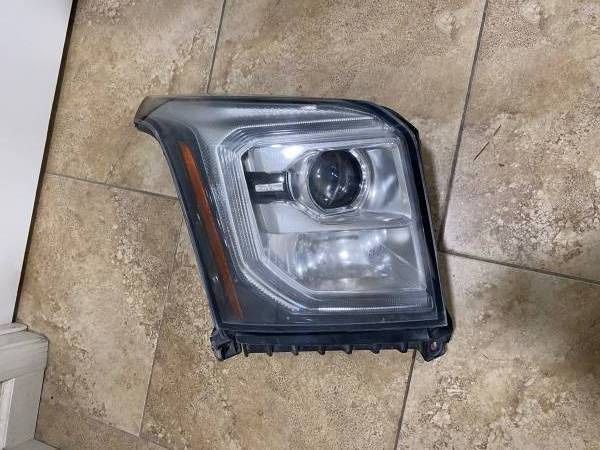 OEM 2015 thru 2020 GMC YUKON XENON HID HEADLIGHT