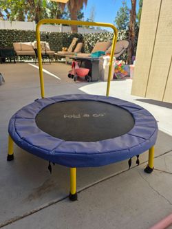 Fold and Go Trampoline Kids