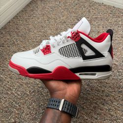 Jordan 4 Fire Red