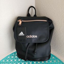 Small Adidas Backpack//PRICE IS FIRM 
