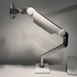 Humanscale M2.1 Adjustable Monitor Arm