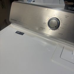 Maytag washer and dryer matching set