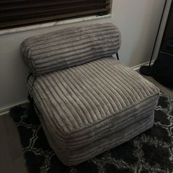 Light Grey Chaise Lounge Chair 