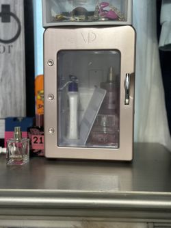 Make Up Refrigerator