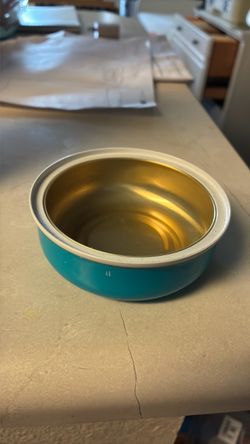 Small blue bowls