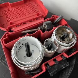 Milwaukee Hole Set
