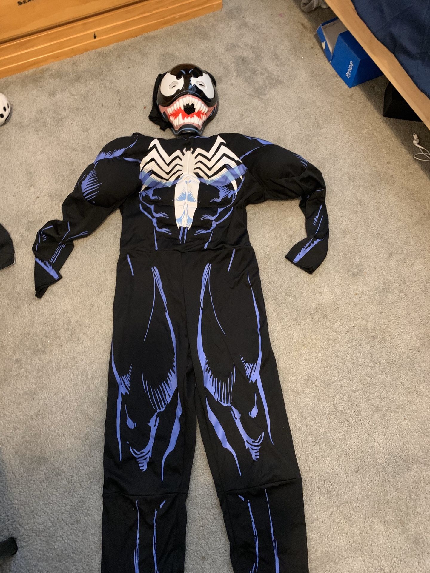 Venom Costume - Large