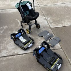 Doona Max Stroller, (2) Bases, Infant Insert