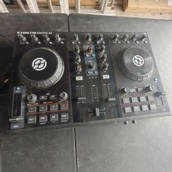 Traktor Kontrol S2 DJ Controller – Needs Repair