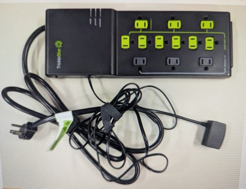 TrickStar Advanced 4 ft. 12-Outlet Energy Saving Powerstrip