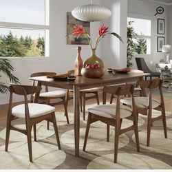 Midcentury Design Dining Table - 4-6 Person 
