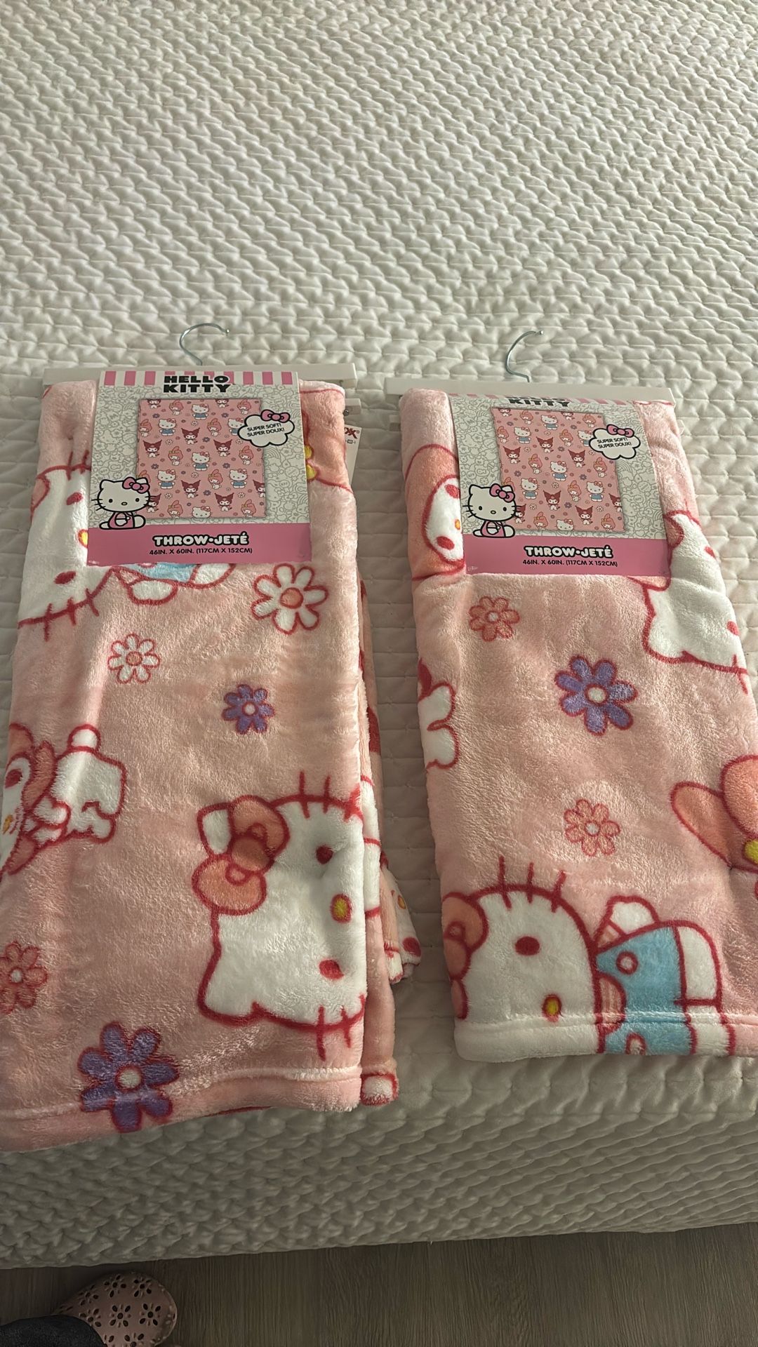 Hello Kitty Throw Blanket