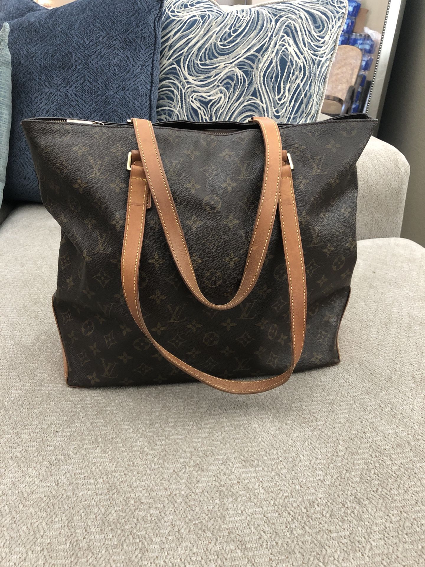 Authentic Louis Vuitton Mezzo Handbag