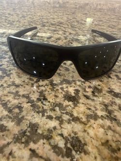 Black Wrap-Around Sunglasses Oakleys