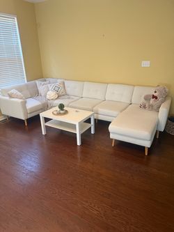 Burrow Nomad 6 seat corner sectional with chaise
