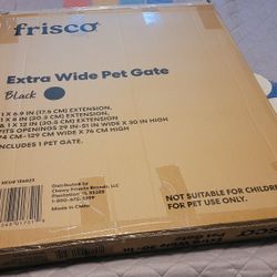 Large Baby/  Pet Gate