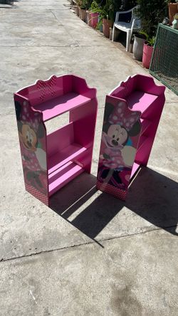 Book Shelfs Disney