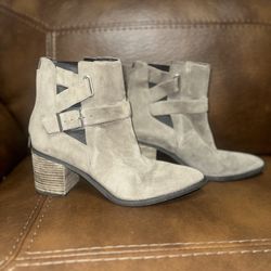 Size 9.5 Women’s Ankle Boots