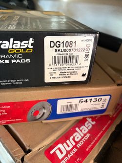 2005-2012 Ford Mustang front rotors and brake pads