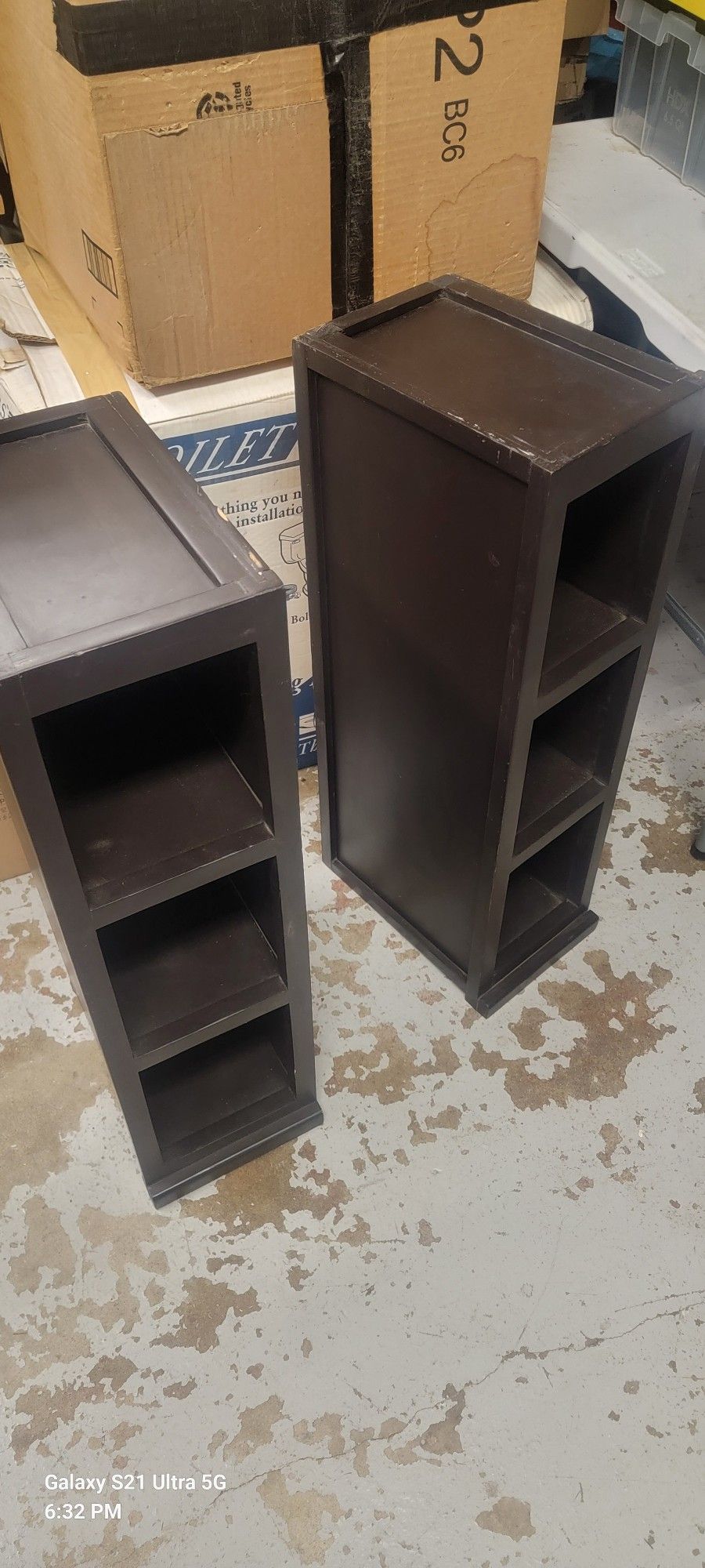 Floating Shelves (Pair)