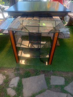 Mesa de vidrio para adornos o tv