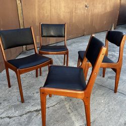 Mid century Chairs (Mismatch)