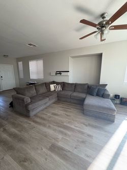 Couch (L-shaped w/ chaise)