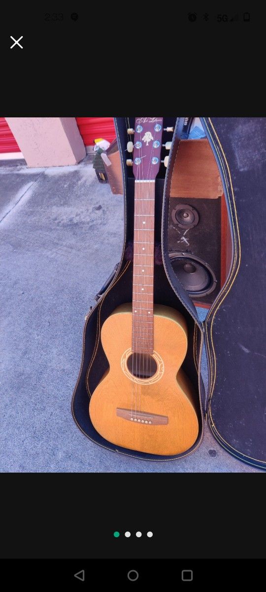 Art Lutherie Parlor Guitar
