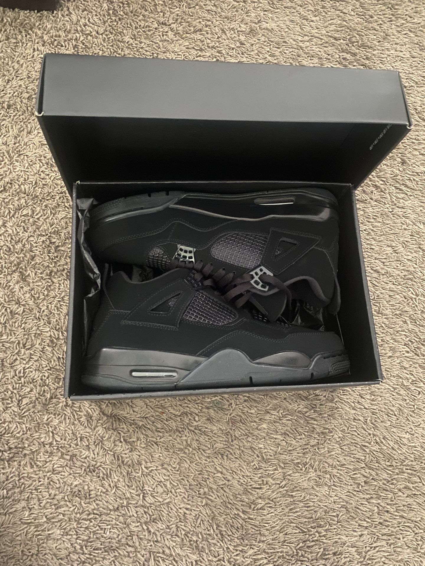 BLACK CAT JORDAN 4’s