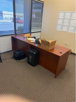 FREE OFFICE FURNITURE