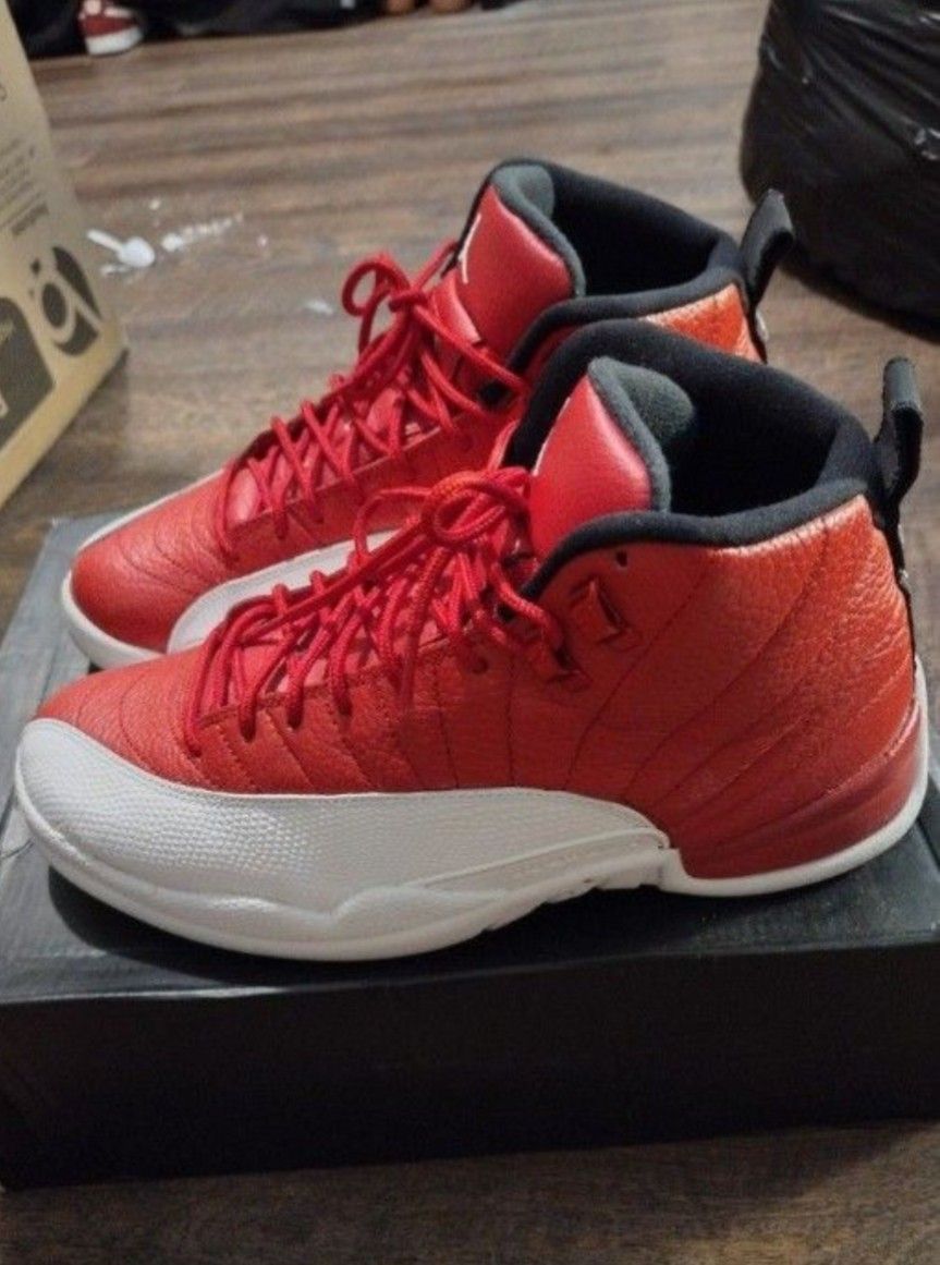 Jordan 12  Sz 8.5