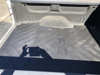 Rough country Chevy Bedliner