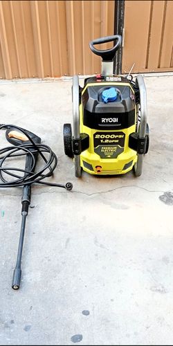 Ryobi 2000 psi 1.2 GPM electric pressure washer in excellent condition like new