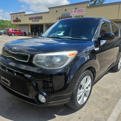2016 KIA Soul **Only 116k Miles 