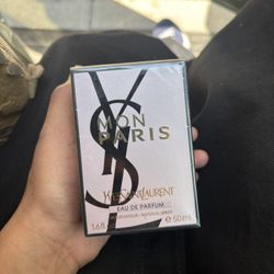 Mon Paris YSL Saint Laurent perfume