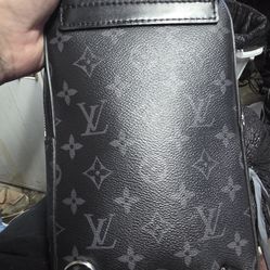 Louis Vuitton Avenue Slingbag PM