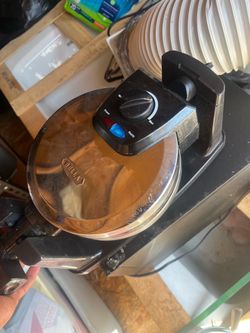 Waffle maker