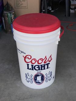 Modelo 5 gallon cooler for Sale in Fife, WA - OfferUp