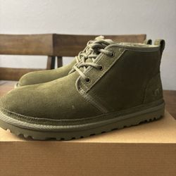 Ugg Neumel Boots Size 10