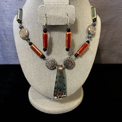 Southwestern Style Necklace & Matching Earrings 