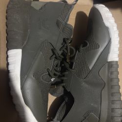 Adidas Tubular Size 11