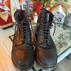 Dr. Martens Boots 10 Men’s 