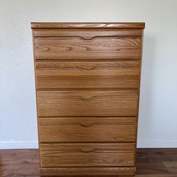 Tall boy dresser - Wood 