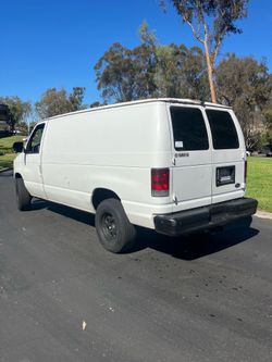 2002 Ford E-150